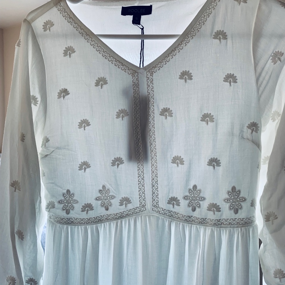 White maxi dress
